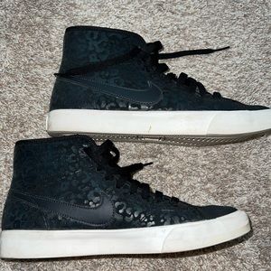 Nike Primo Court Mid Suede Trainers
